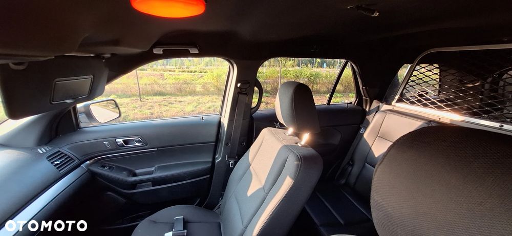 Ford Explorer - 20