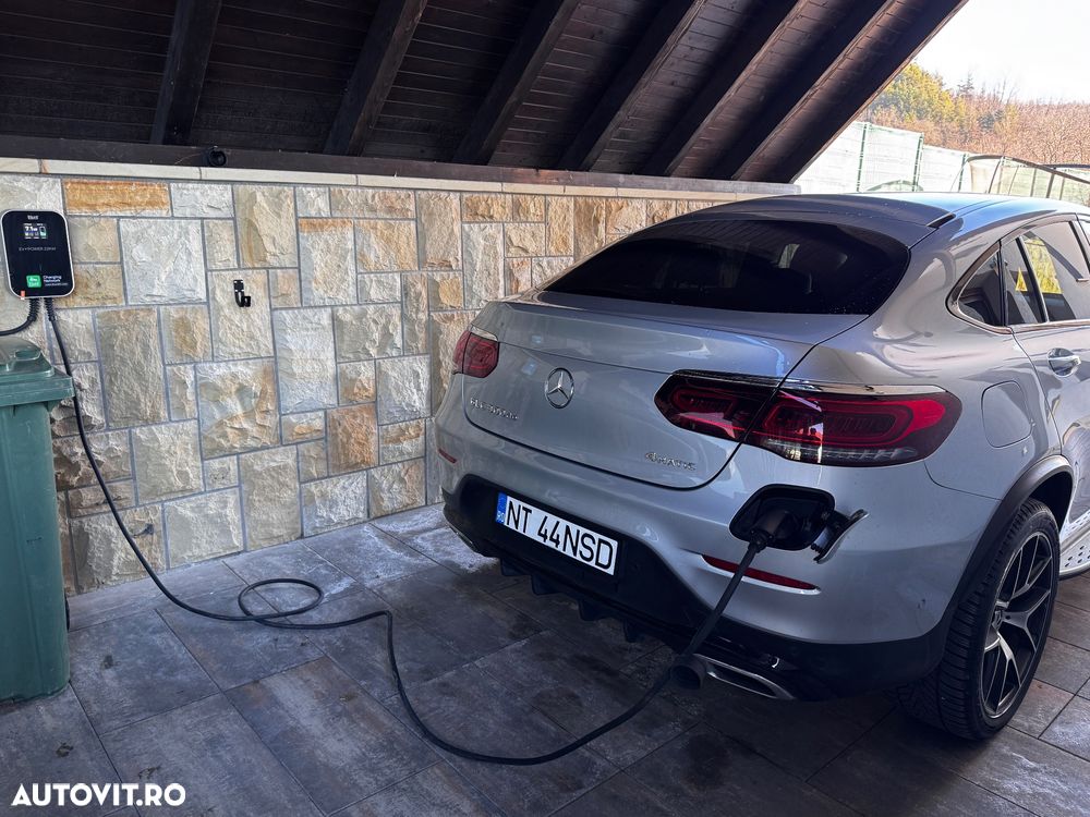 Mercedes-Benz GLC 300 de 4Matic 9G-TRONIC AMG Line Plus - 25