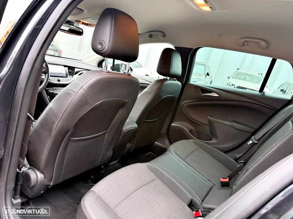 Opel Astra Sports Tourer 1.4 T Innovation Act.S/S - 33
