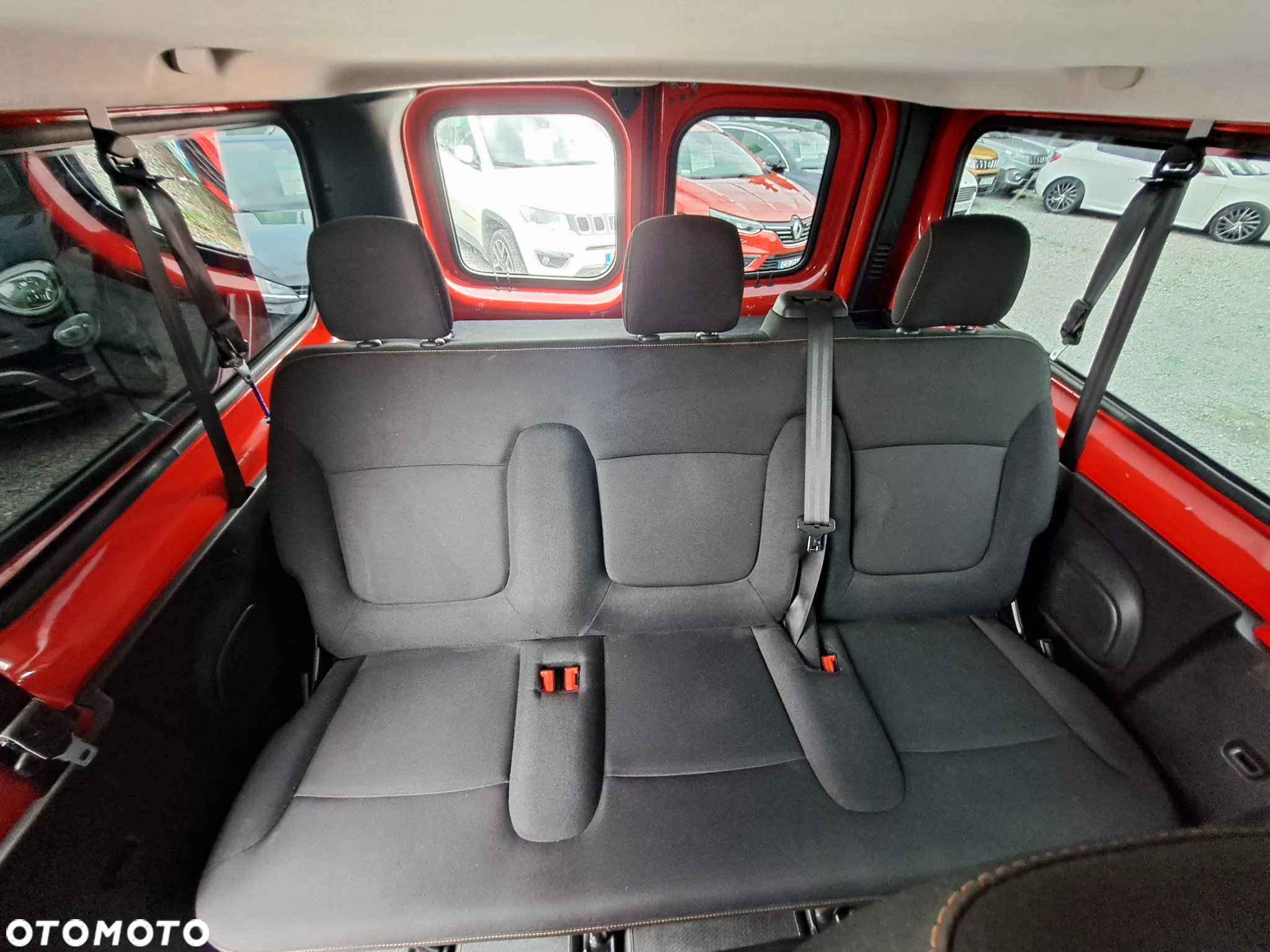Renault Trafic - 18