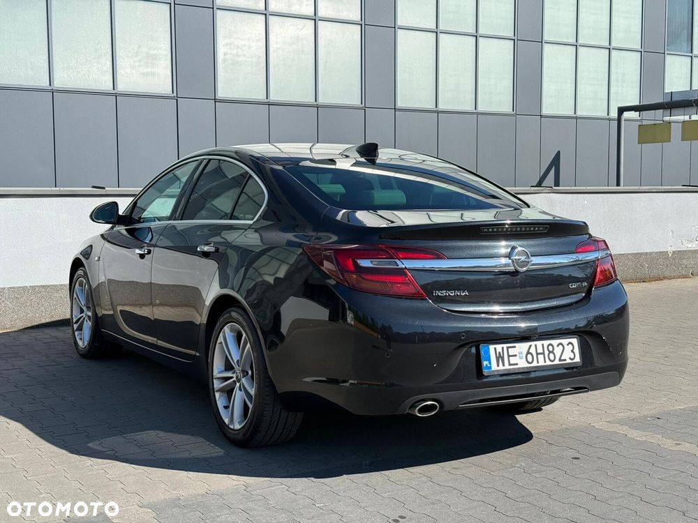 Opel Insignia - 10