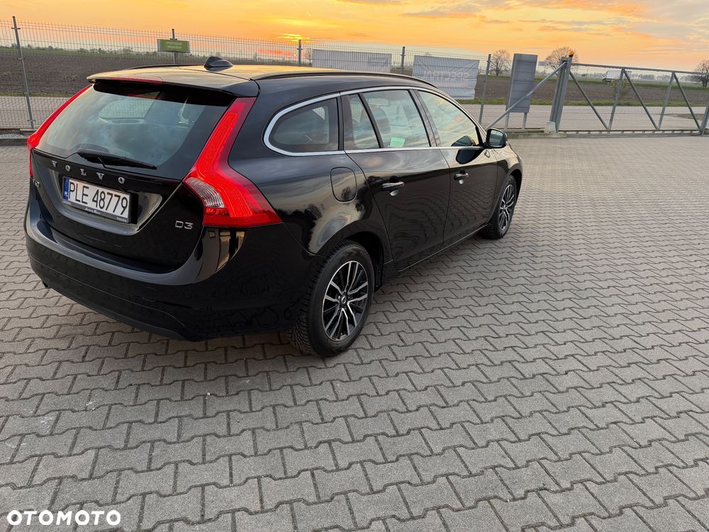 Volvo V60 D3 Geartronic Summum - 31