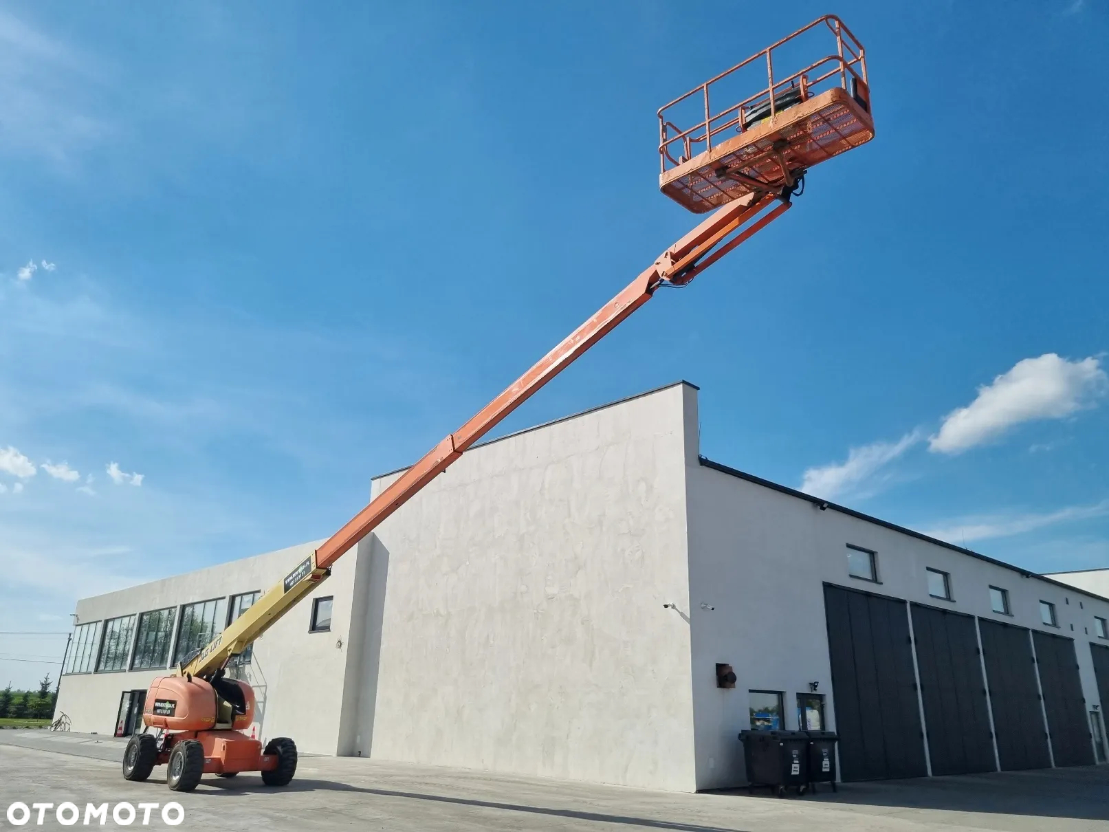 JLG 660SJ / Genie S-65 - 2