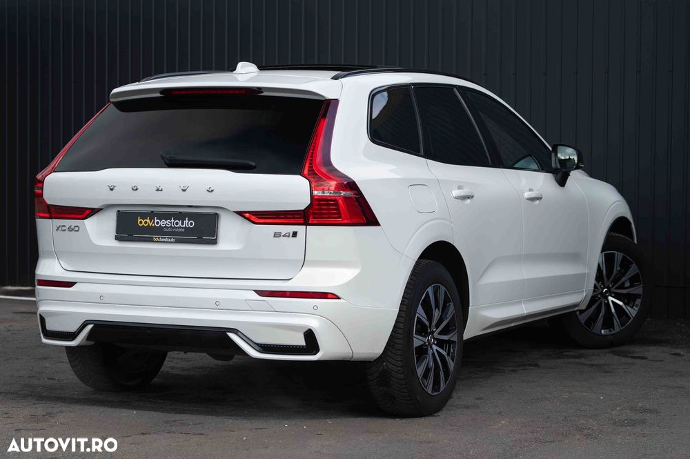 Volvo XC 60 B4 MHEV AT8 AWD R-Design - 6
