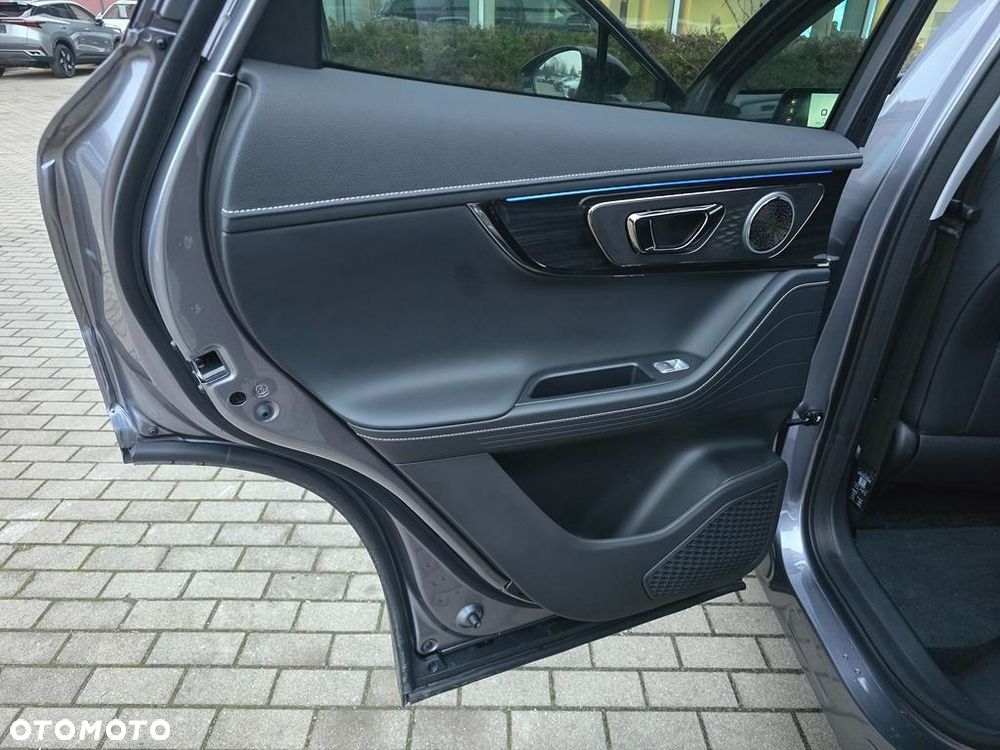 Omoda 5 1.5 T-GDI Hybrid Premium DHT - 8