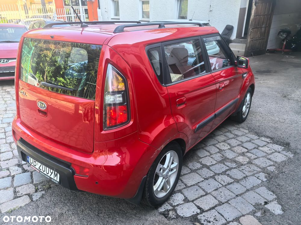 Kia Soul 1.6 L - 12