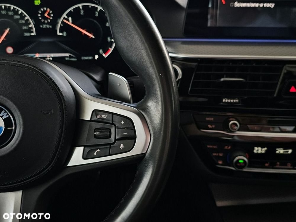 BMW Seria 5 - 21