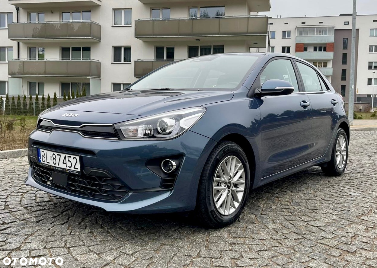 Kia Rio - 22
