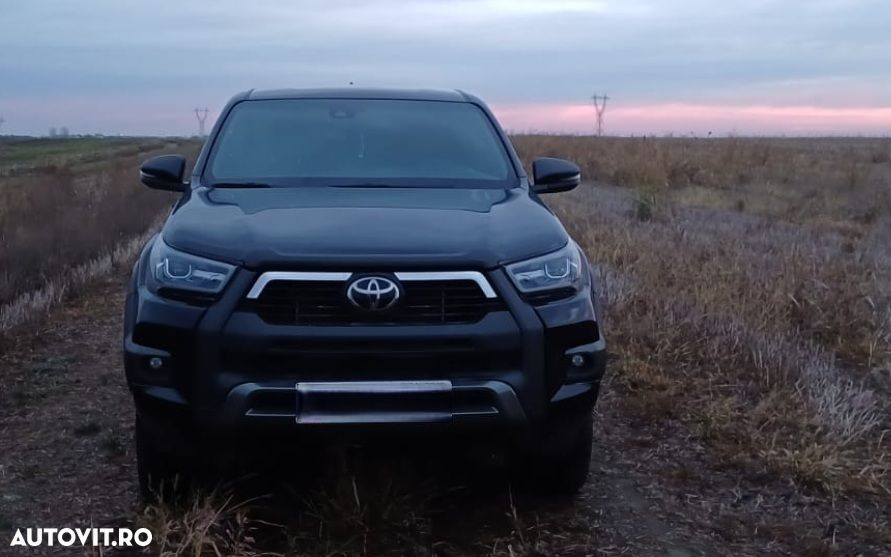 Toyota Hilux - 2