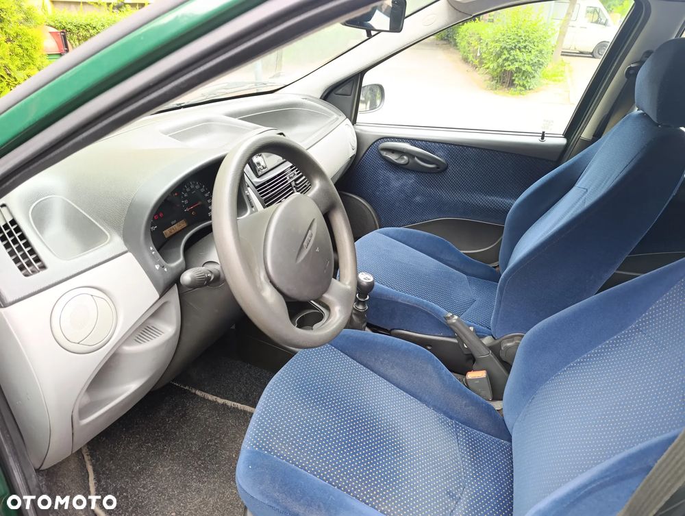 Fiat Punto 1.4 16V Dynamic - 9