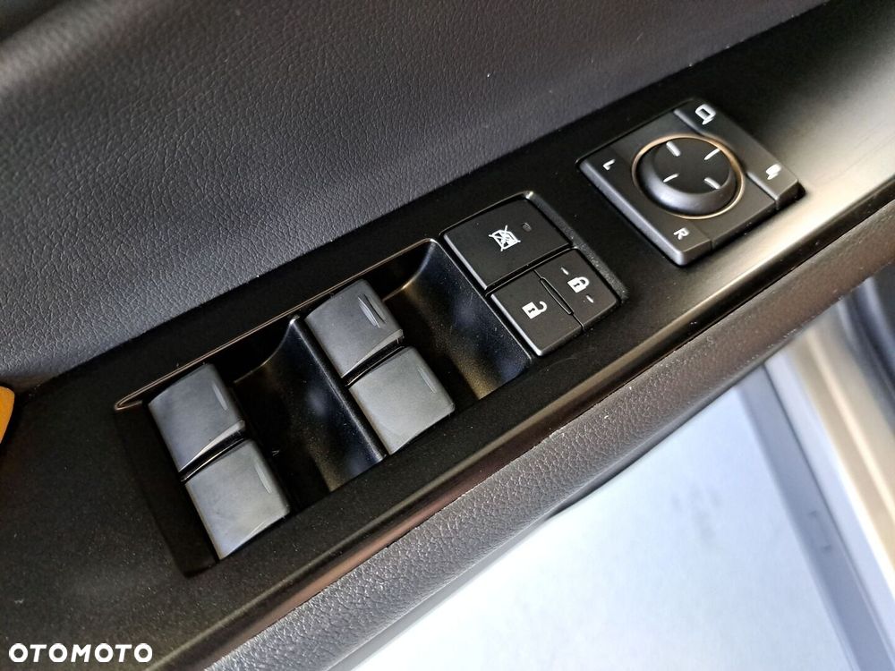 Lexus UX 250h GPF Business 2WD - 38
