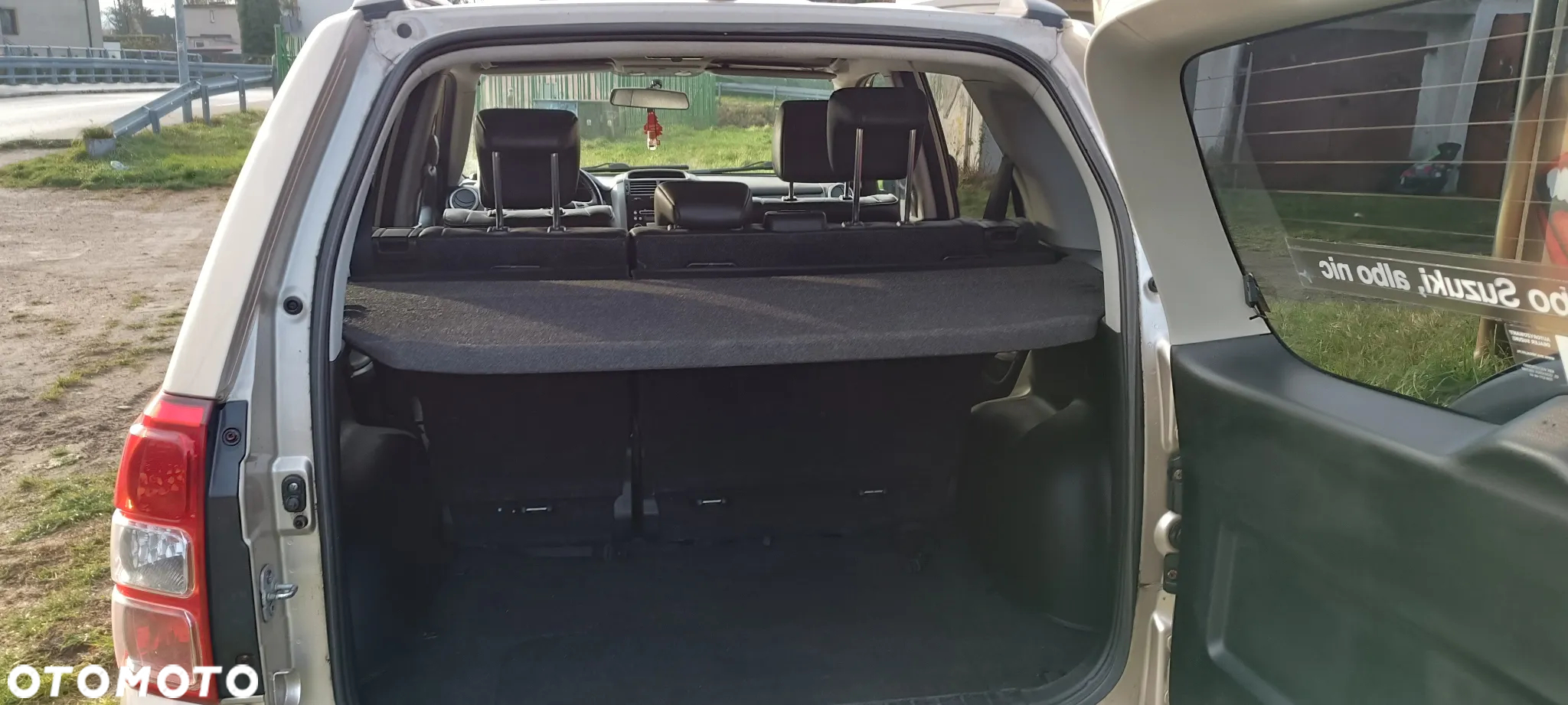 Suzuki Grand Vitara 2.0 De luxe - 4