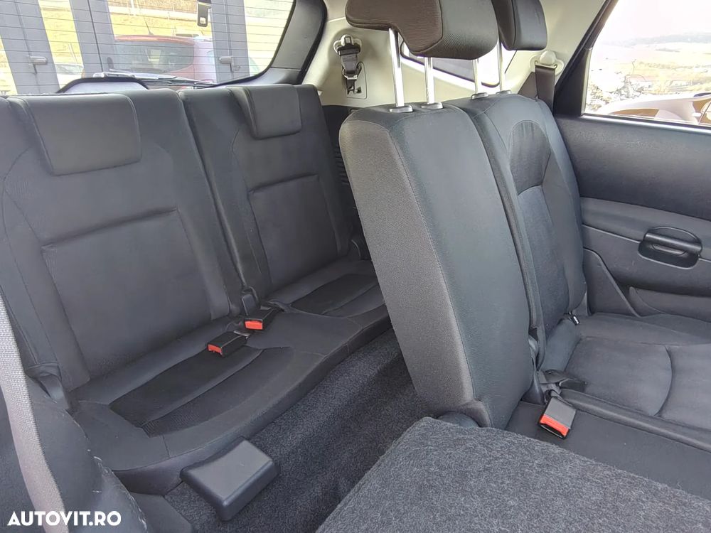 Nissan Qashqai - 12