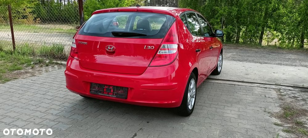 Hyundai i30 1.4 Comfort - 12
