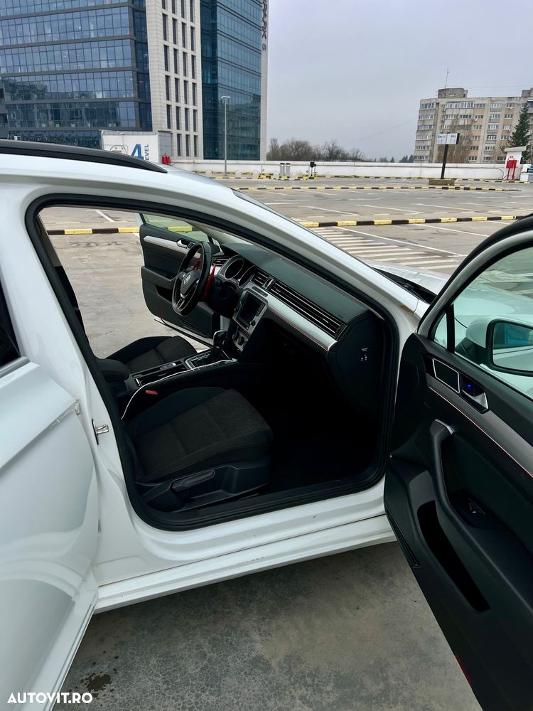 Volkswagen Passat 2.0 TDI DSG Comfortline - 14