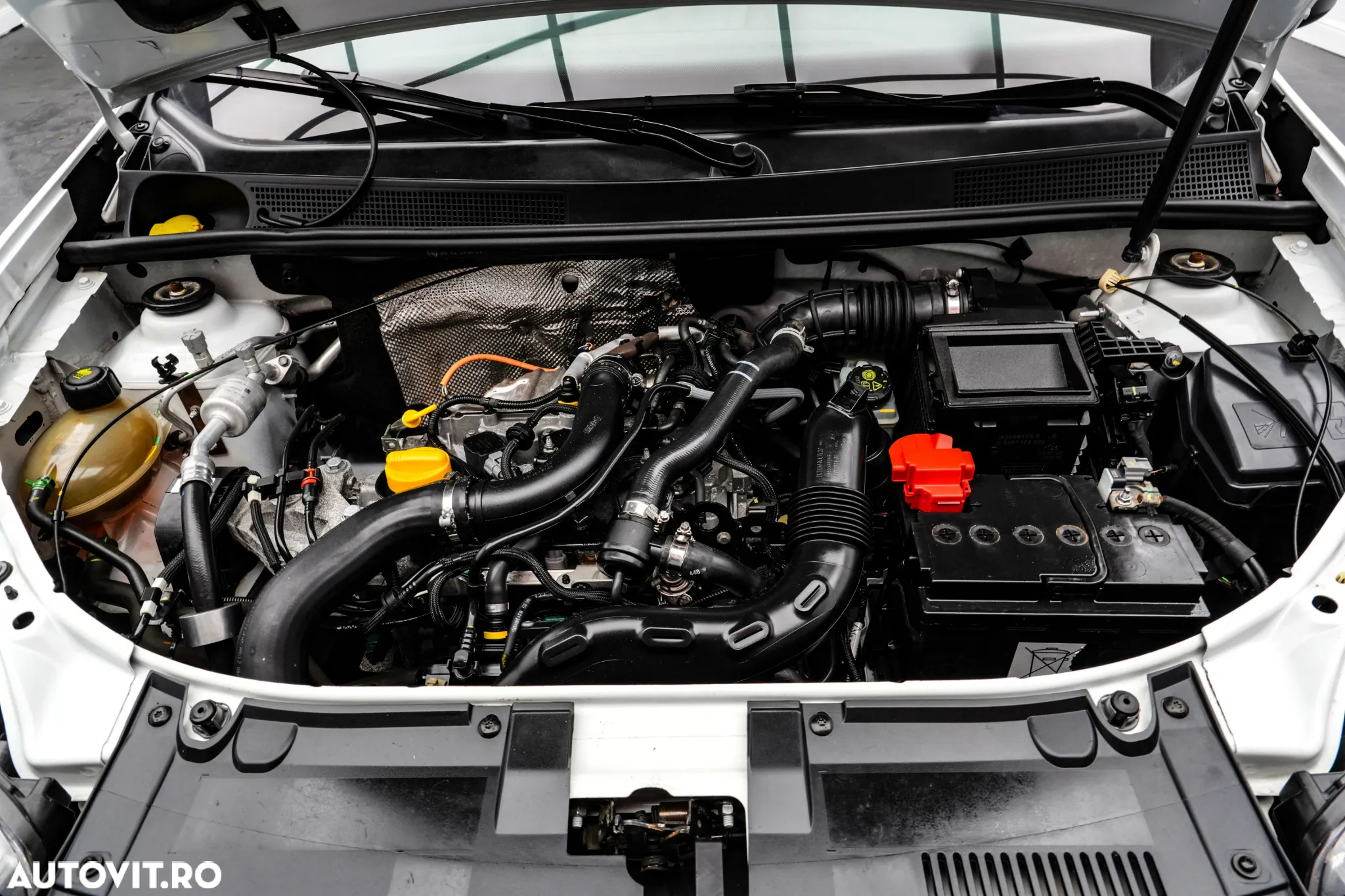 Dacia Logan 0.9 TCe Laureate - 28
