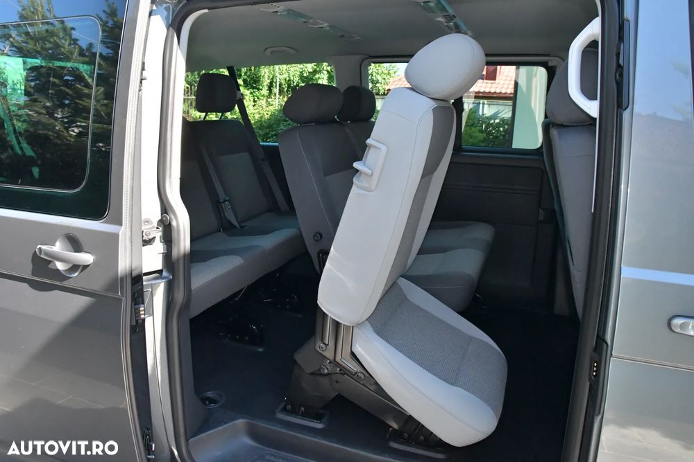 Volkswagen Caravelle - 17