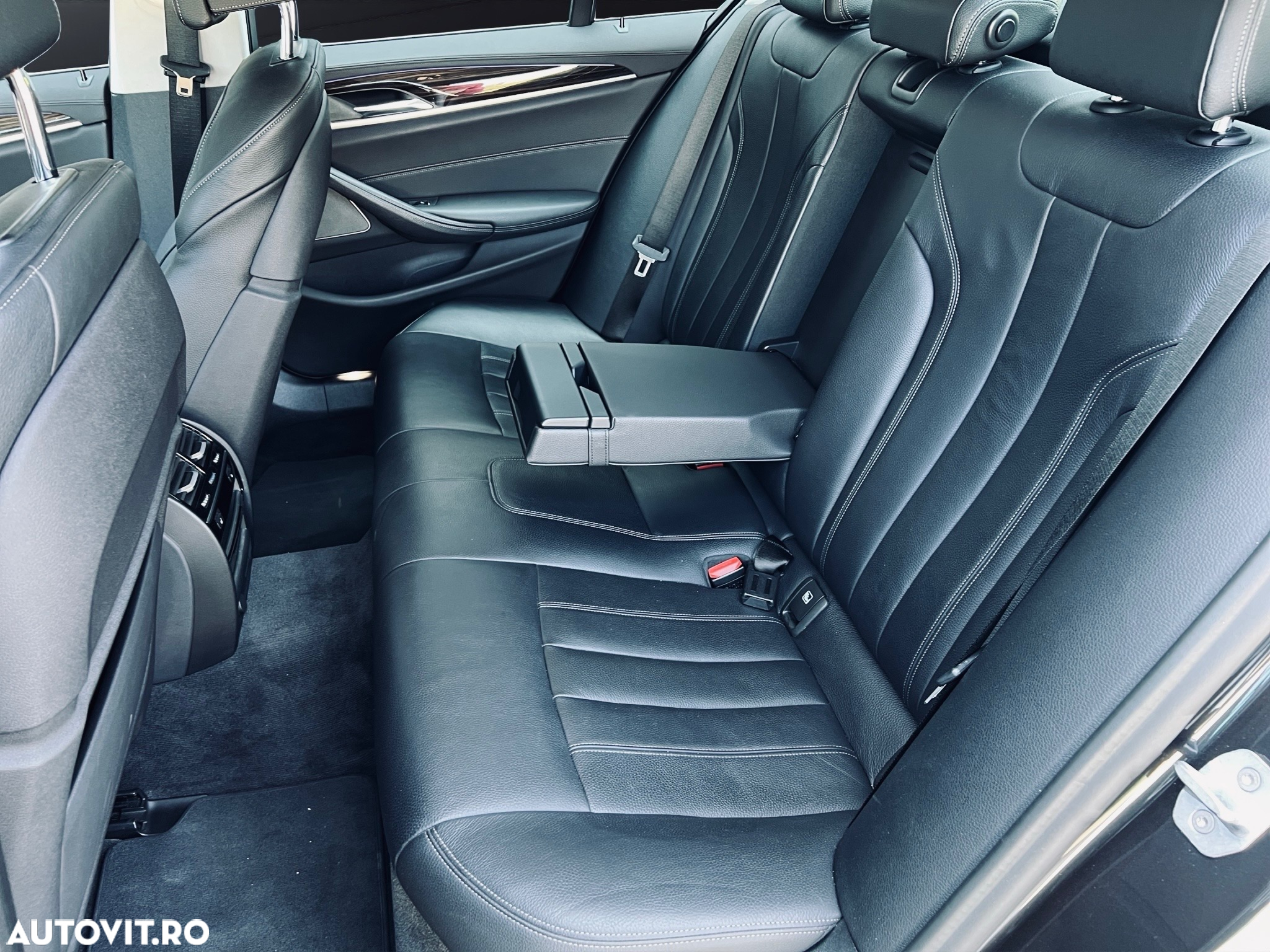 BMW Seria 5 530e iPerformance Aut. Luxury Line - 17