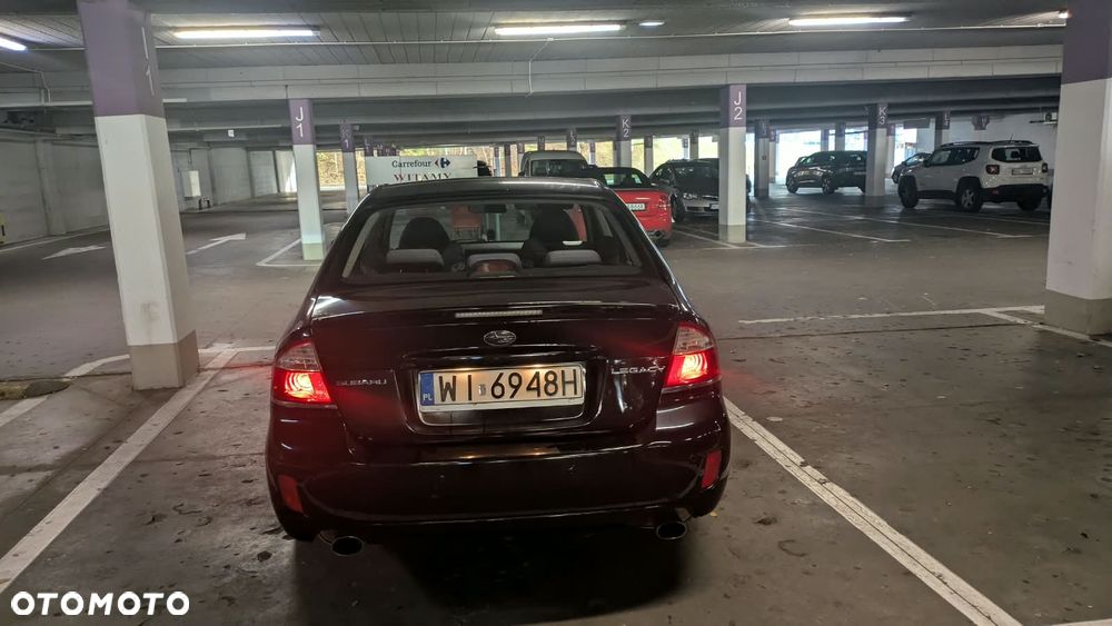 Subaru Legacy - 13