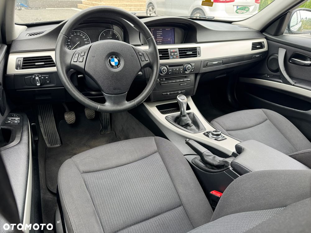BMW Seria 3 318d - 7