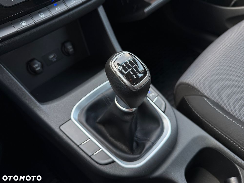 Hyundai i30 1.5 DPI Classic + - 18