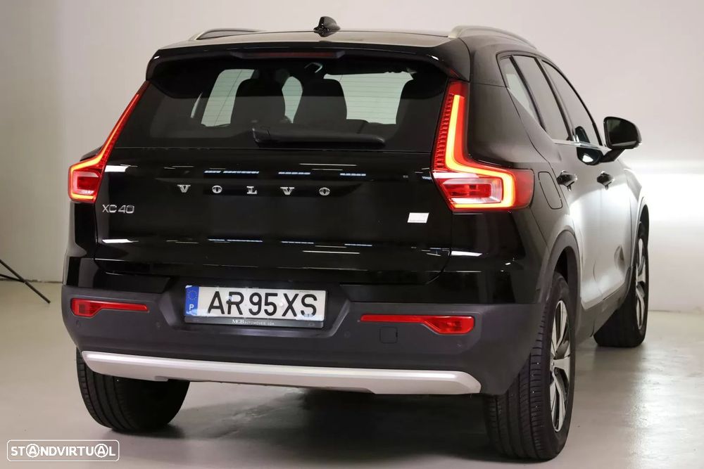 Volvo XC 40 1.5 T5 PHEV Momentum Plus - 24