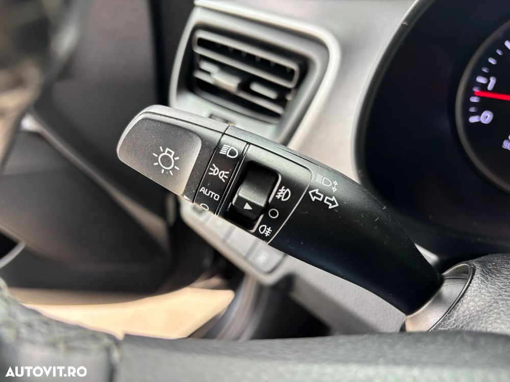 Kia Stonic 1.4 GSL Trend - 27