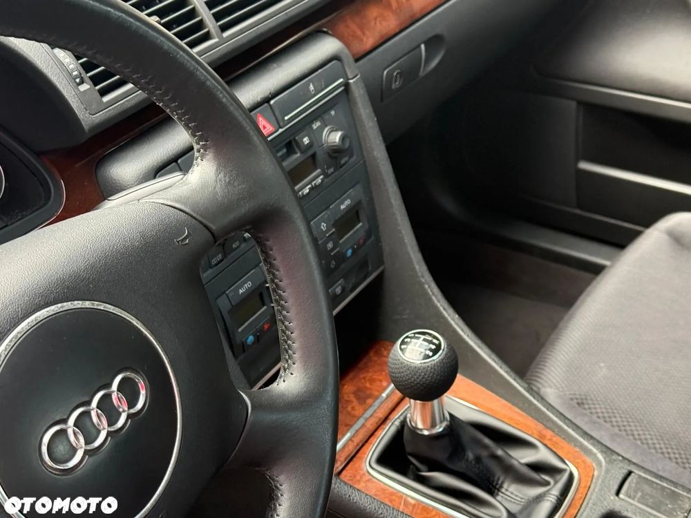 Audi A4 Limousine 2 - 5