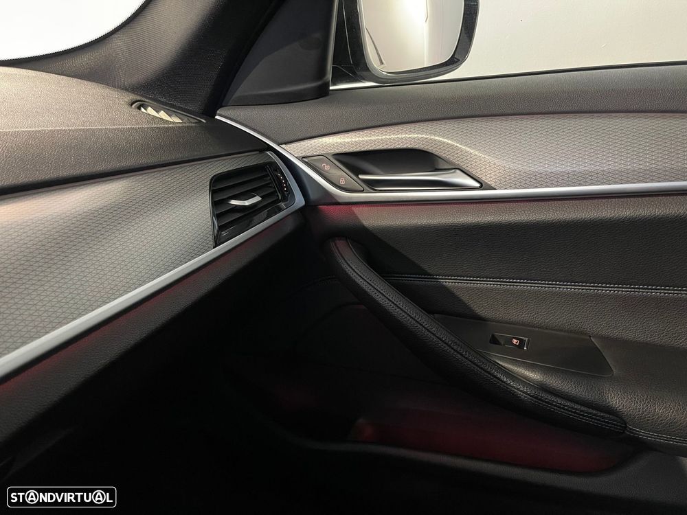 BMW 530 e iPerformance Pack M - 31