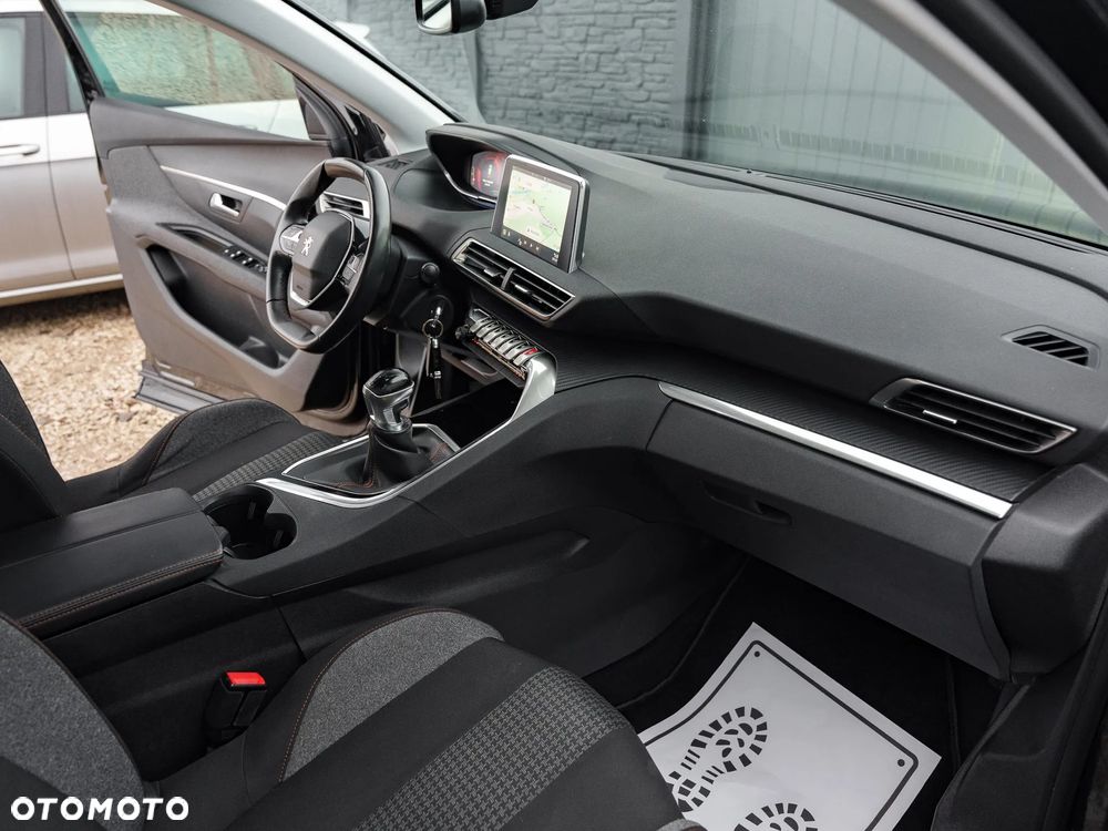 Peugeot 3008 1.6 BlueHDi Active S&S - 16