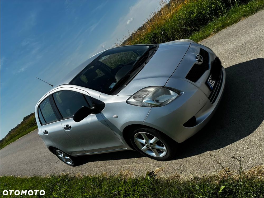 Toyota Yaris 1.3 Luna - 3