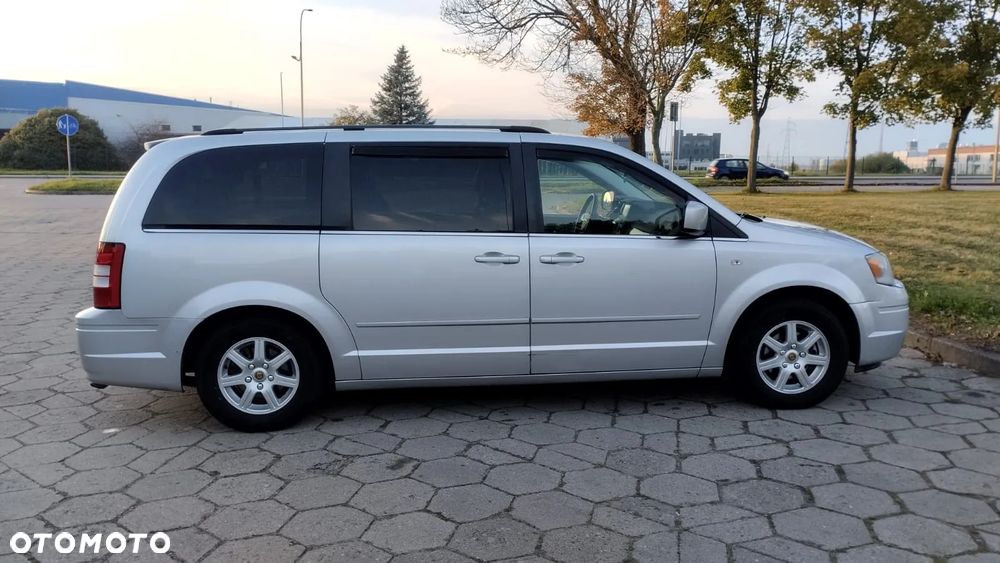 Chrysler Grand Voyager - 5