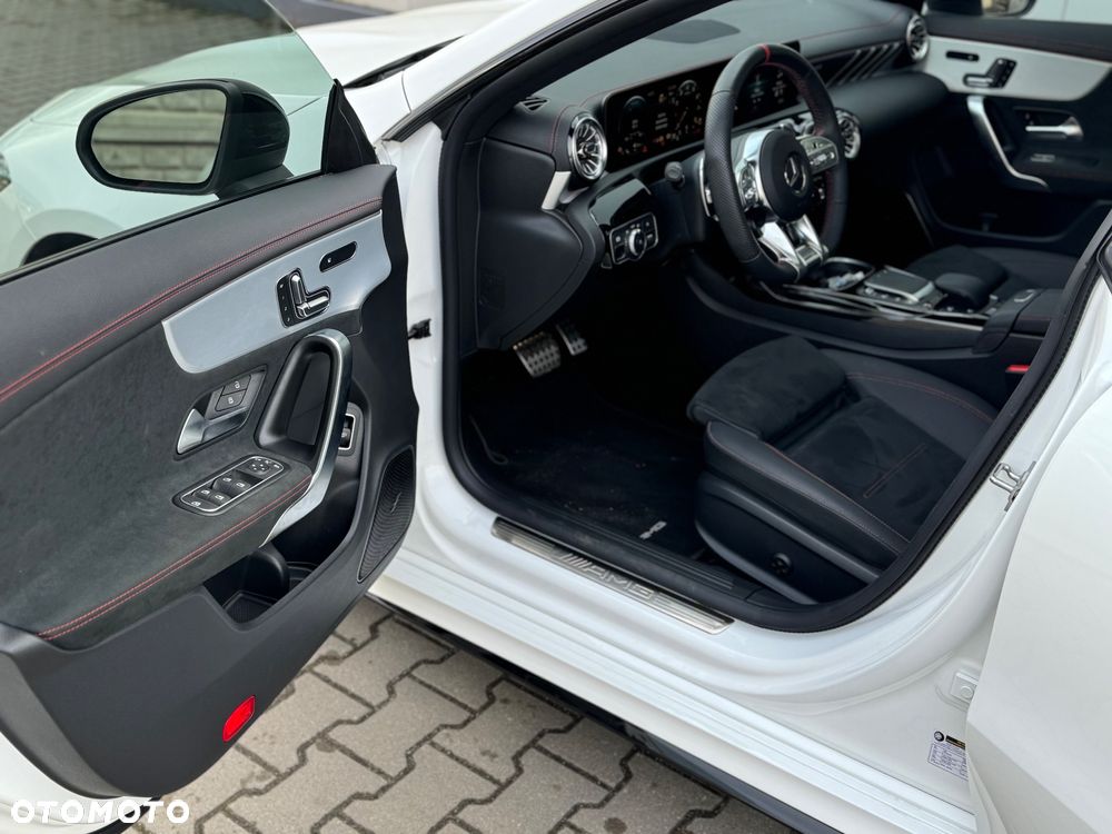 Mercedes-Benz CLA AMG 35 4Matic AMG Speedshift 8G-DCT AMG Line Advanced Plus - 25
