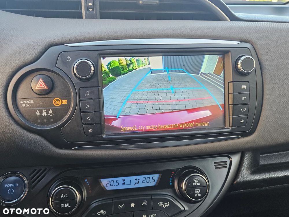 Toyota Yaris Hybrid 1.5 VVT-i Club - 20