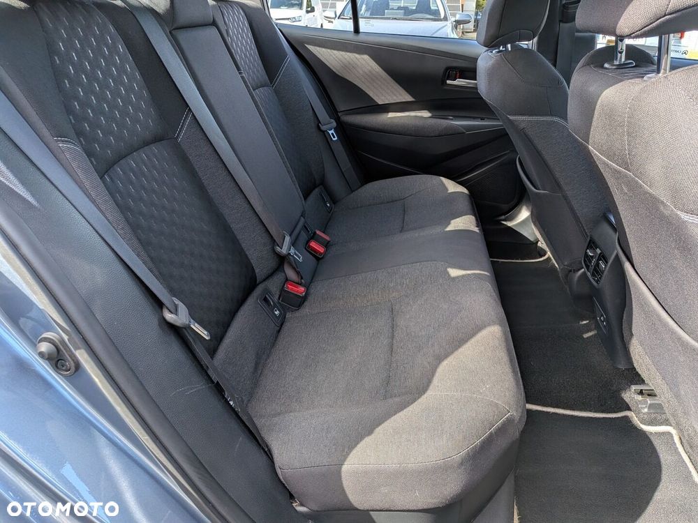 Toyota Corolla 1.8 Hybrid Comfort - 24