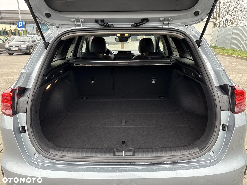 Kia Ceed 1.5 T-GDI Tribute DCT - 17