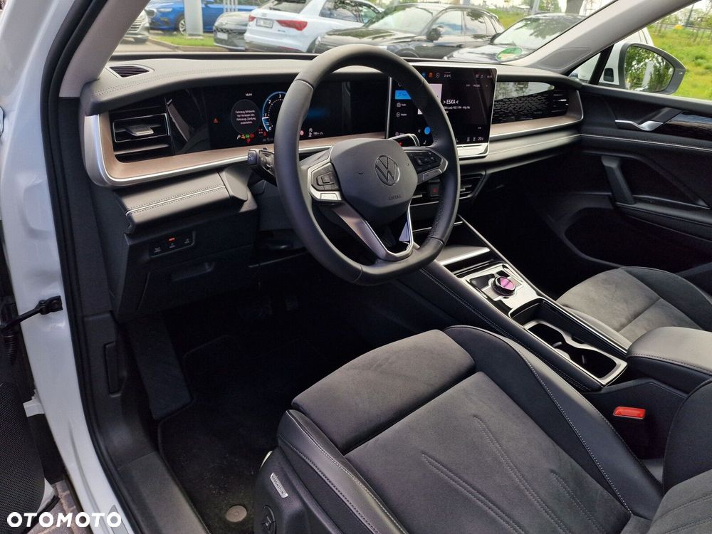 Volkswagen Tayron 2.0 TDI SCR Elegance DSG - 13