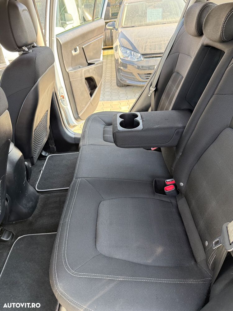 Kia Sportage 1.7 DSL MT 4x2 PREMIUM - 8