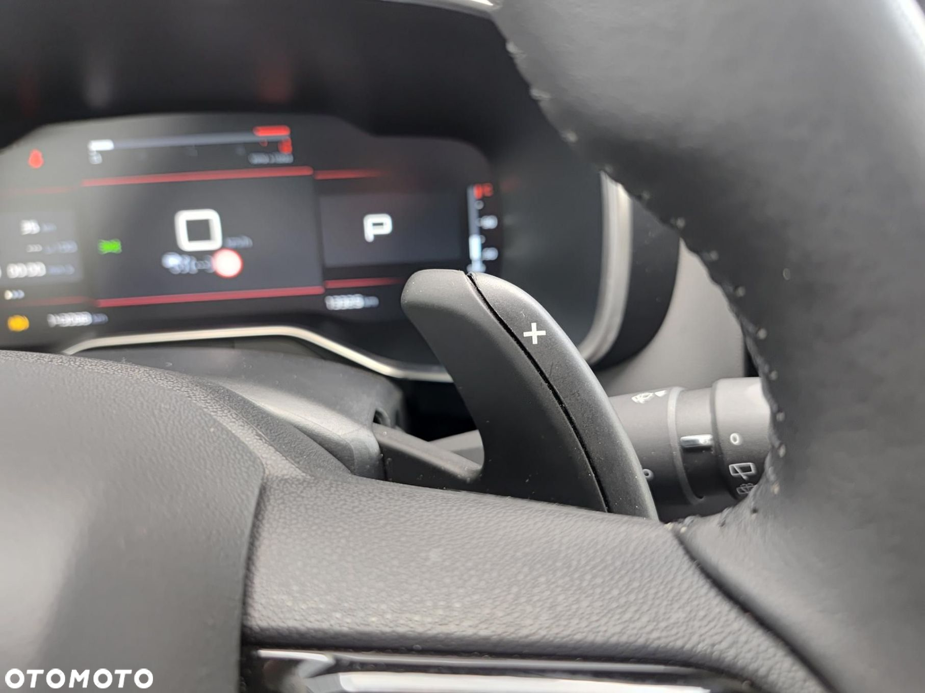Citroën C5 Aircross 1.6 PureTech Shine EAT8 - 28