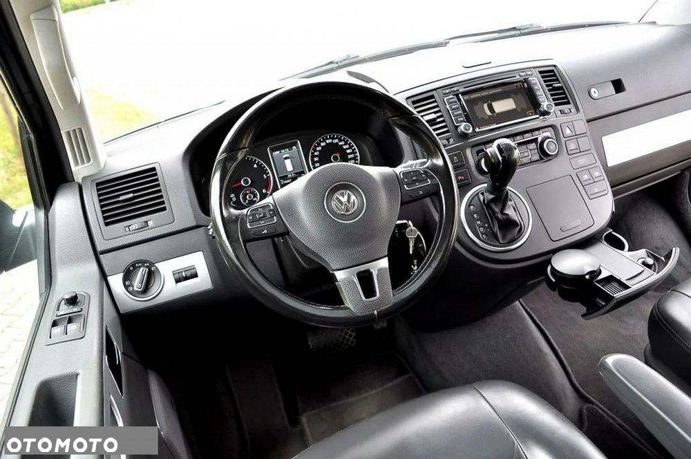 Volkswagen Multivan - 6