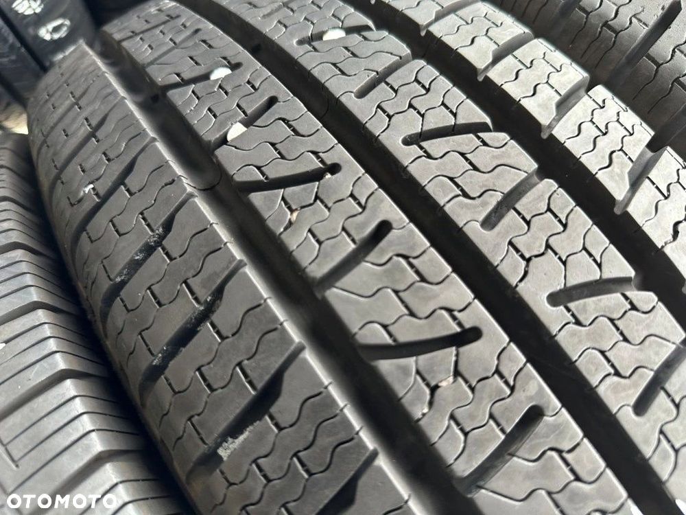 215/70r15C Pirelli Carierr Winter_7mm_2szt_(354) - 4