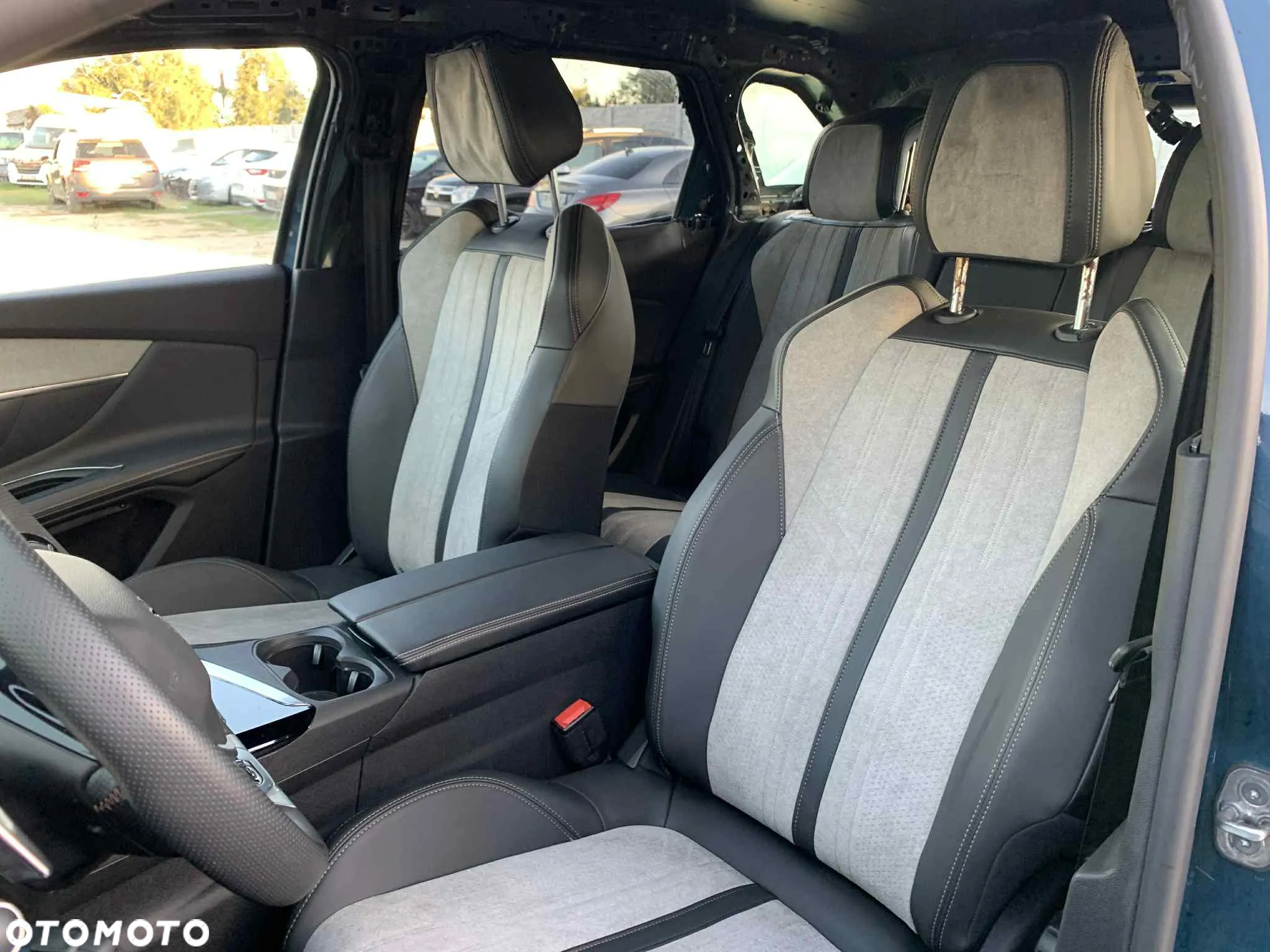 Peugeot 3008 1.6 PureTech HYbrid GT S&S EAT8 - 15