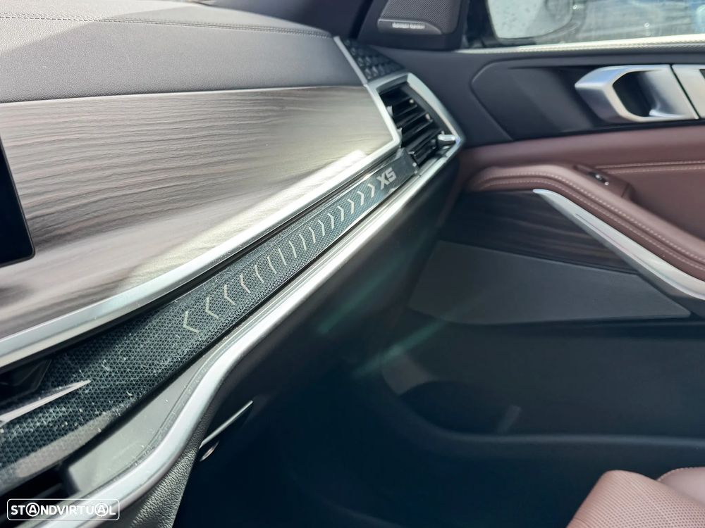 BMW X5 50 e xDrive Edição Desportiva M - 15