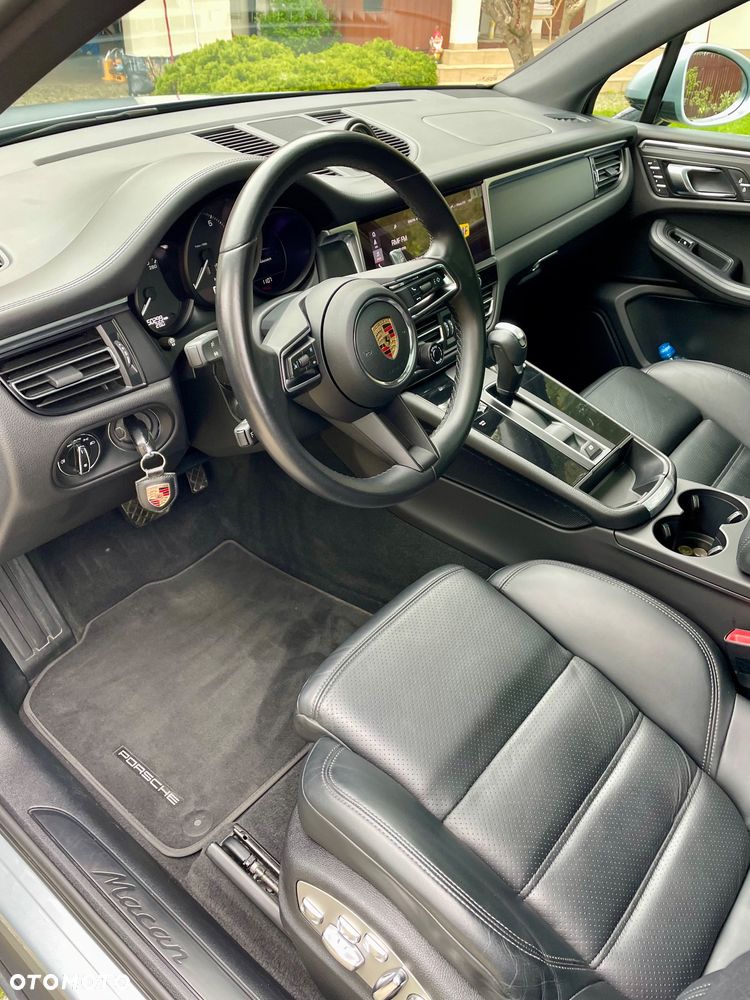 Porsche Macan Standard - 25