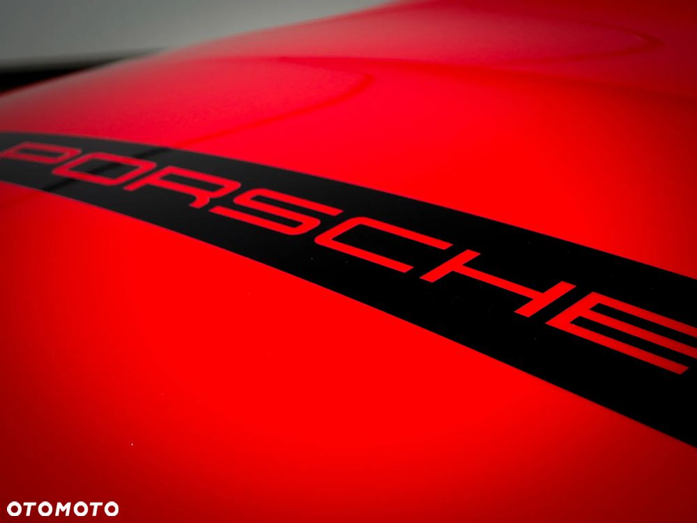 Porsche 911 Carrera GTS - 7