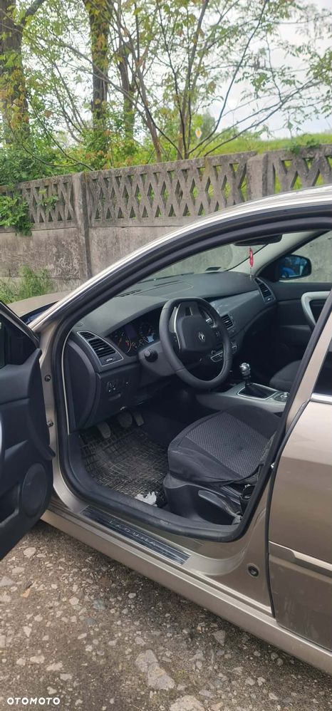 Renault Laguna 2.0 dCi Limited - 10