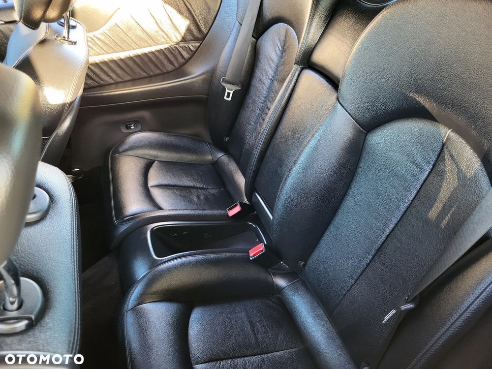 Mercedes-Benz CLK - 25