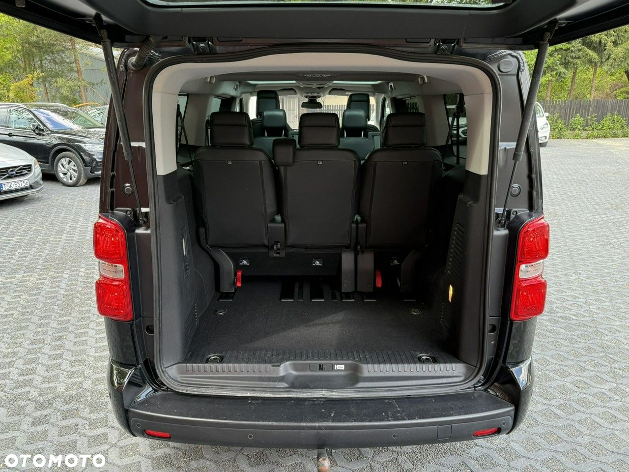 Peugeot Traveller - 21