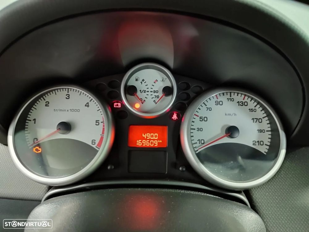 Peugeot 207 1.4 HDi Trendy - 17