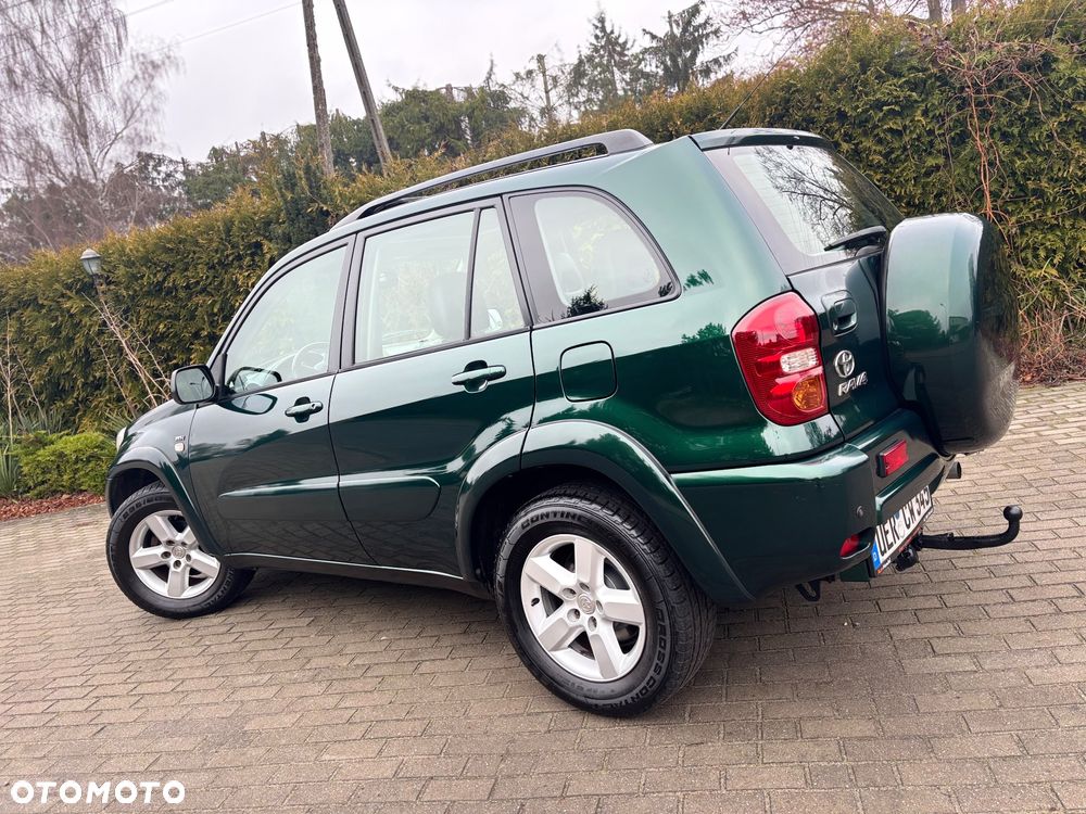 Toyota RAV4 2.0 VVT-i 4x4 - 11